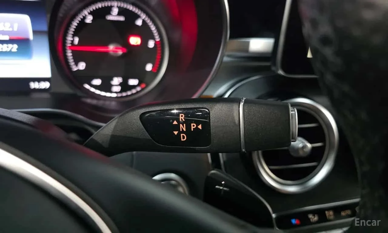 Mercedes-Benz GLC 250 * GLC250 d 4MATIC Coupe * ЦЕНА ДО БГ, снимка 12 - Автомобили и джипове - 55788953