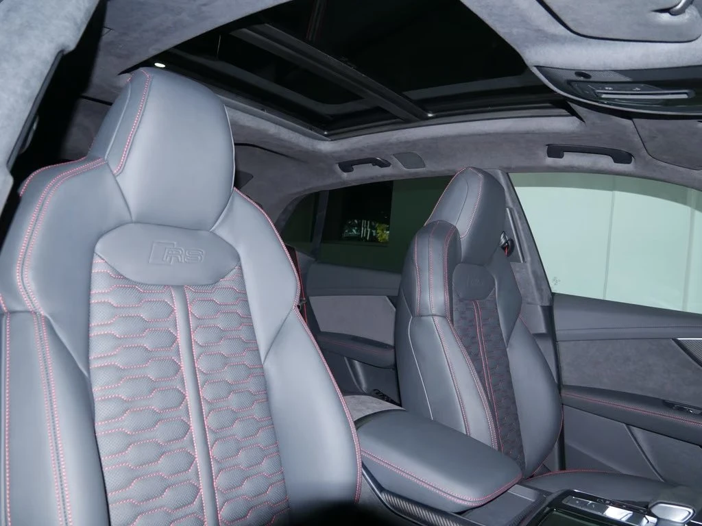 Audi RSQ8 FACELIFT / BLACK OPTIC / MATRIX / PANO/ B&O/ HUD/ , снимка 16 - Автомобили и джипове - 56017826