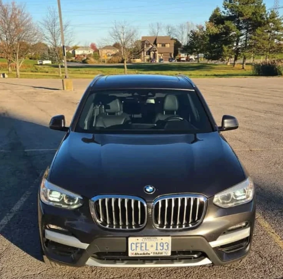 BMW X3 xDrive30i/Premium Essential/Bucket seat/Panoroof