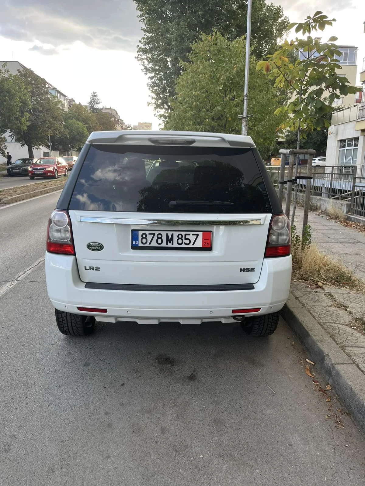 Land Rover Defender LR2 HSE 3.2 , снимка 2 - Автомобили и джипове - 56747010