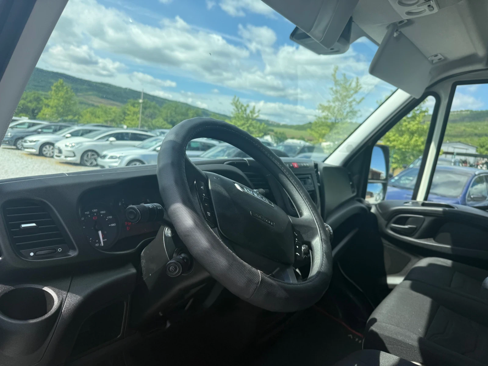 Iveco Daily 35C15 KAT Б 3.5Т БОРД КЛИМАТИК - изображение 9