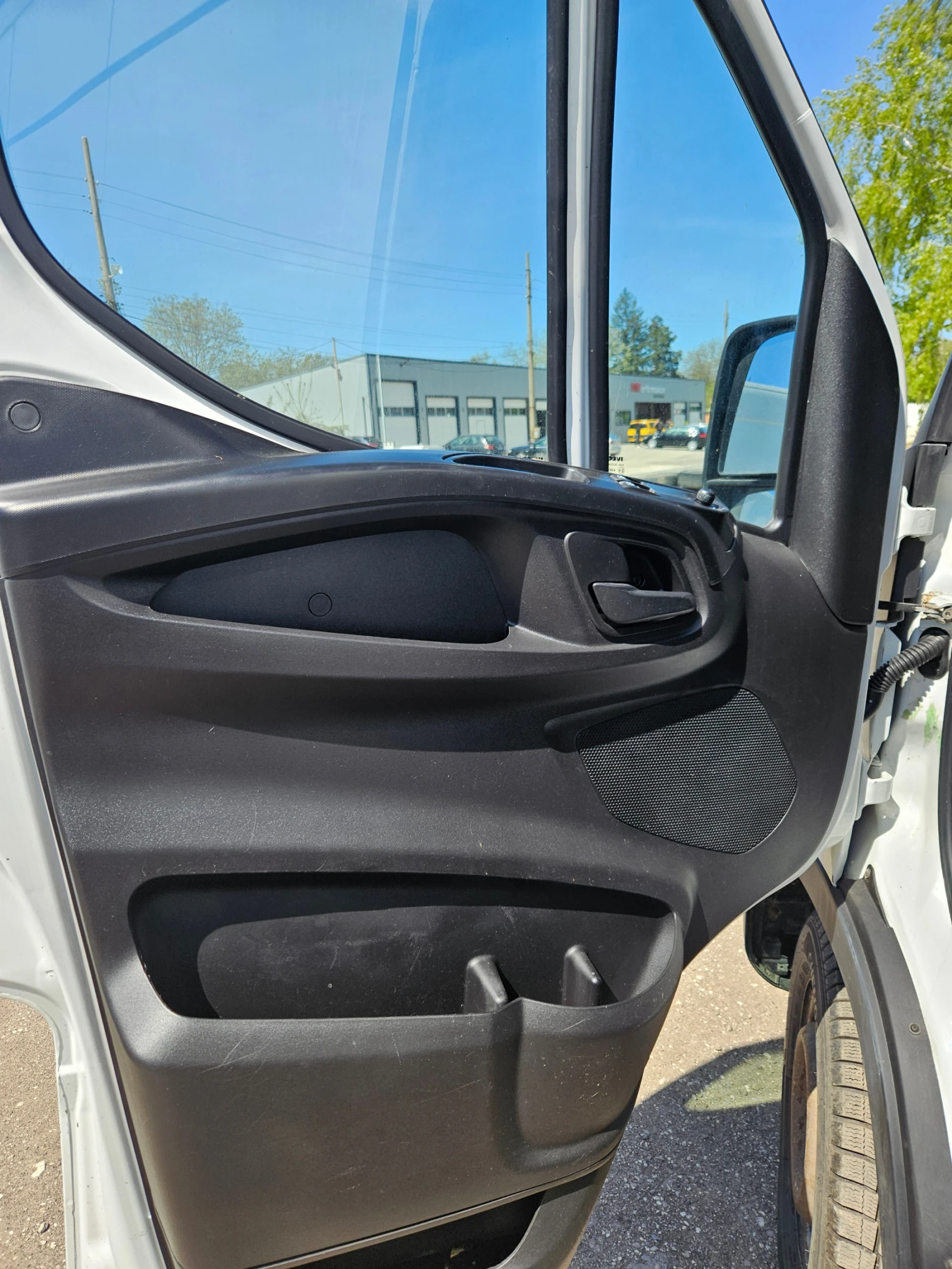 Iveco Daily 35S16, снимка 8 - Бусове и автобуси - 53276094