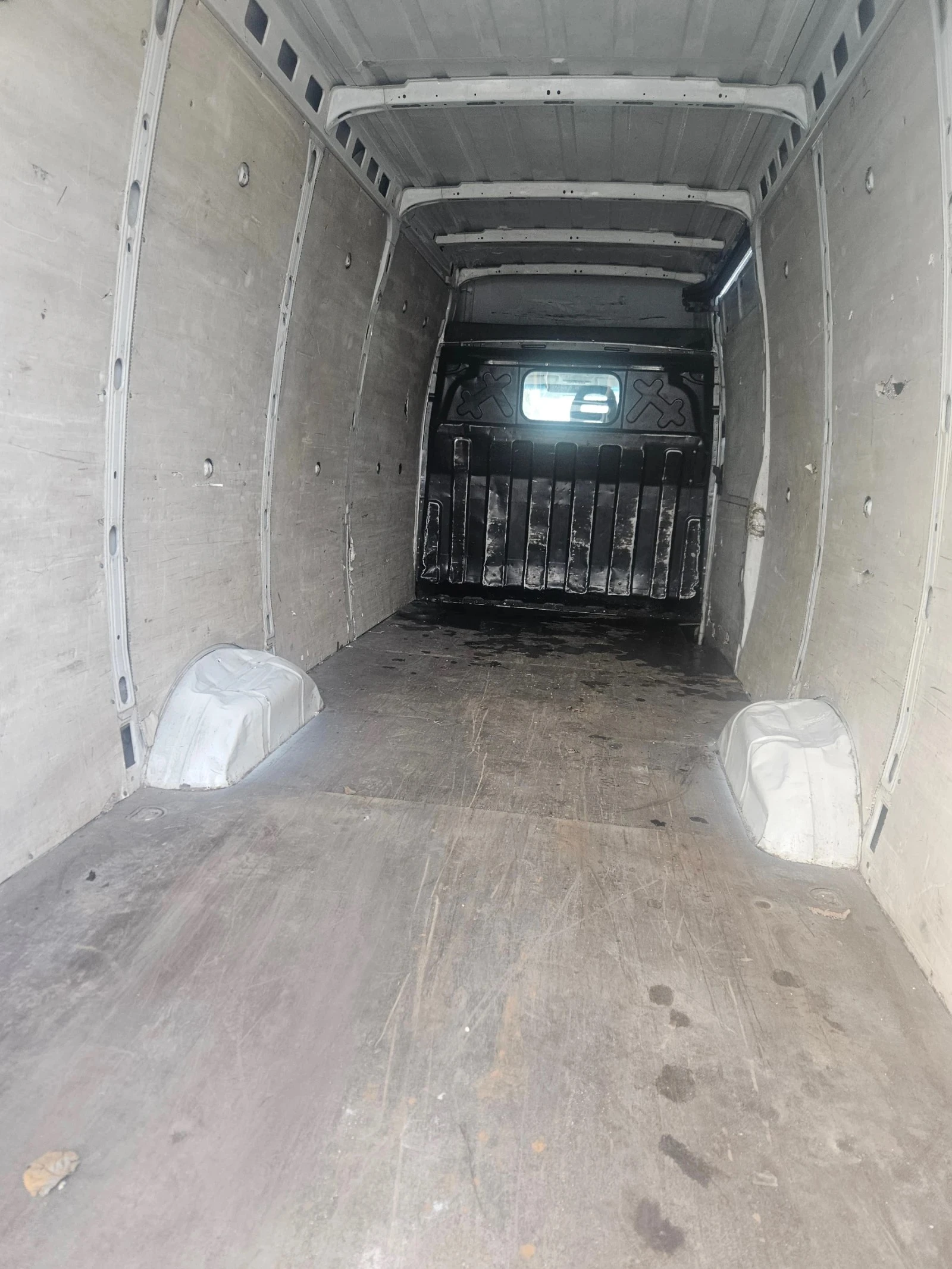 Iveco Daily 35S16, снимка 14 - Бусове и автобуси - 53276094