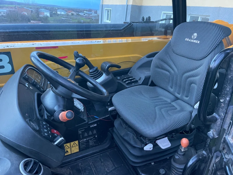 Телескопичен товарач JCB 535-95 AGRI SUPER ЛИЗИНГ, снимка 11 - Селскостопанска техника - 52589260