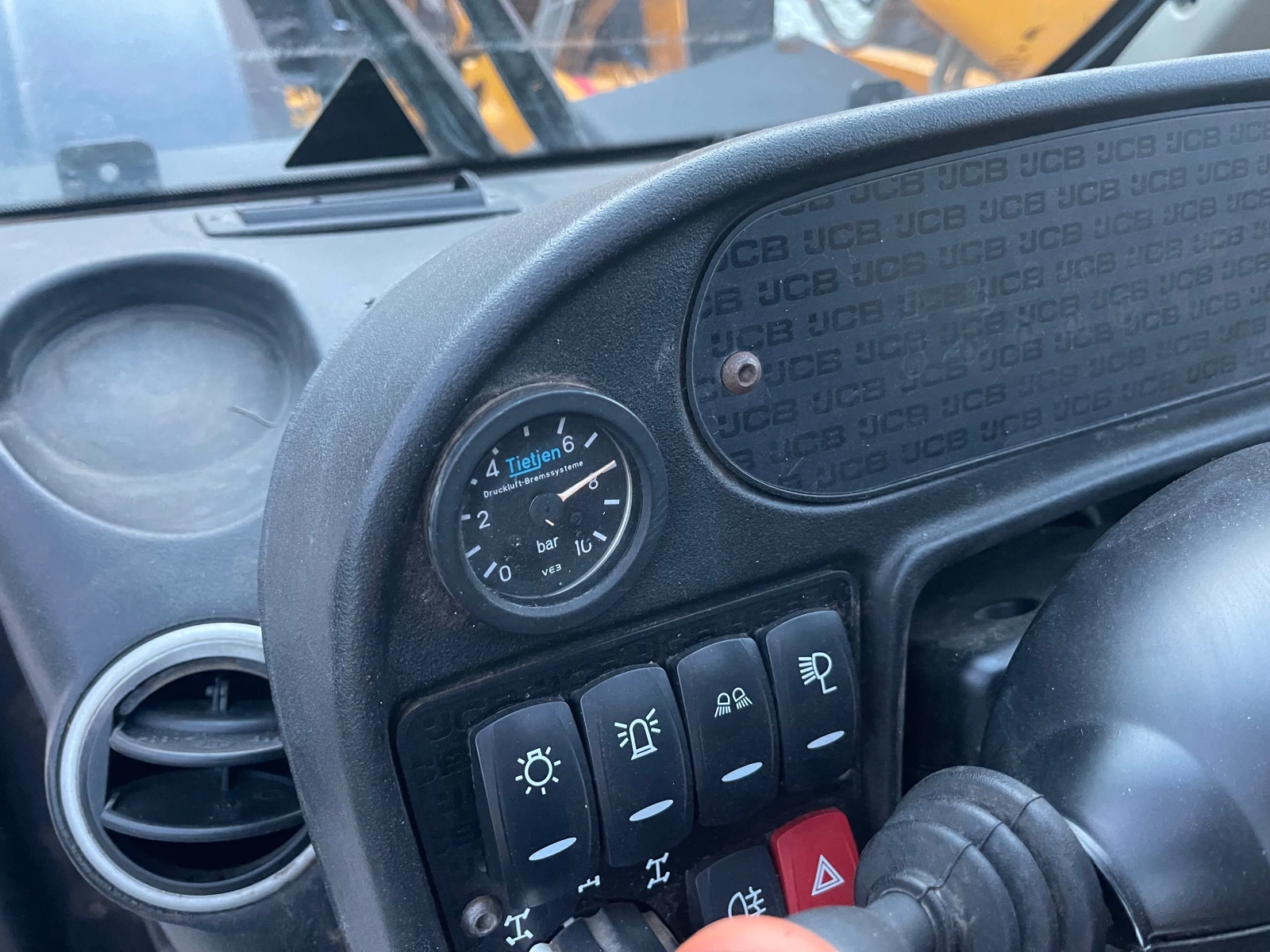   JCB 535-95 AGRI SUPER  | Mobile.bg   17