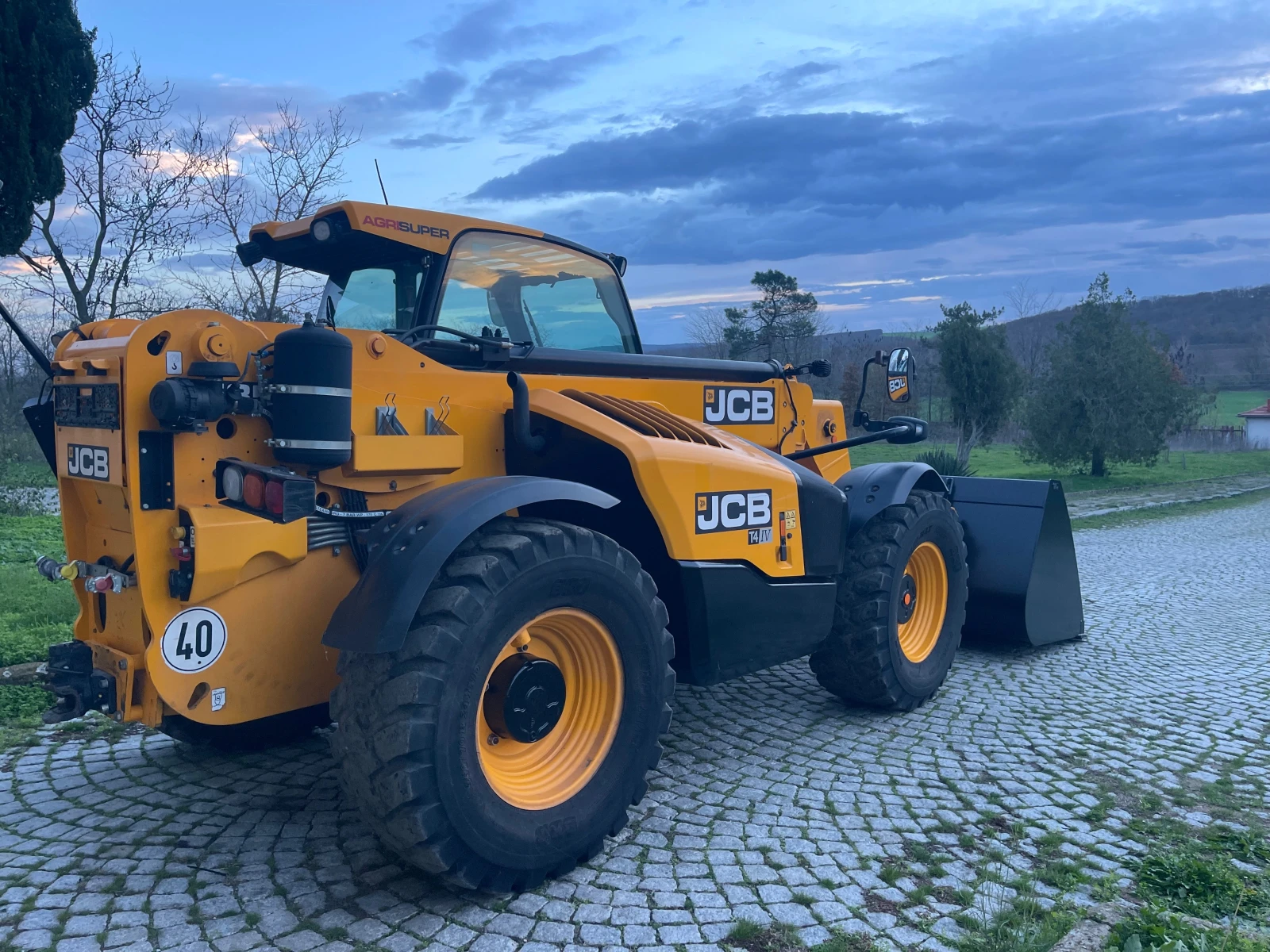 Телескопичен товарач JCB 535-95 AGRI SUPER ЛИЗИНГ - изображение 8