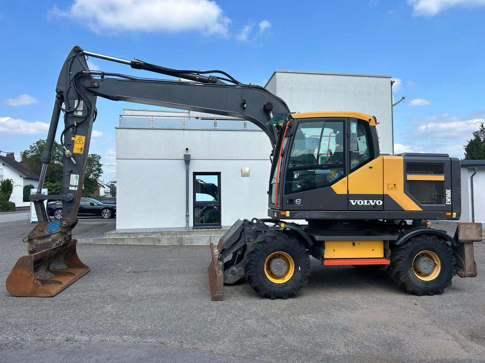 Багер Volvo EW160E | Mobile.bg — изображение 1