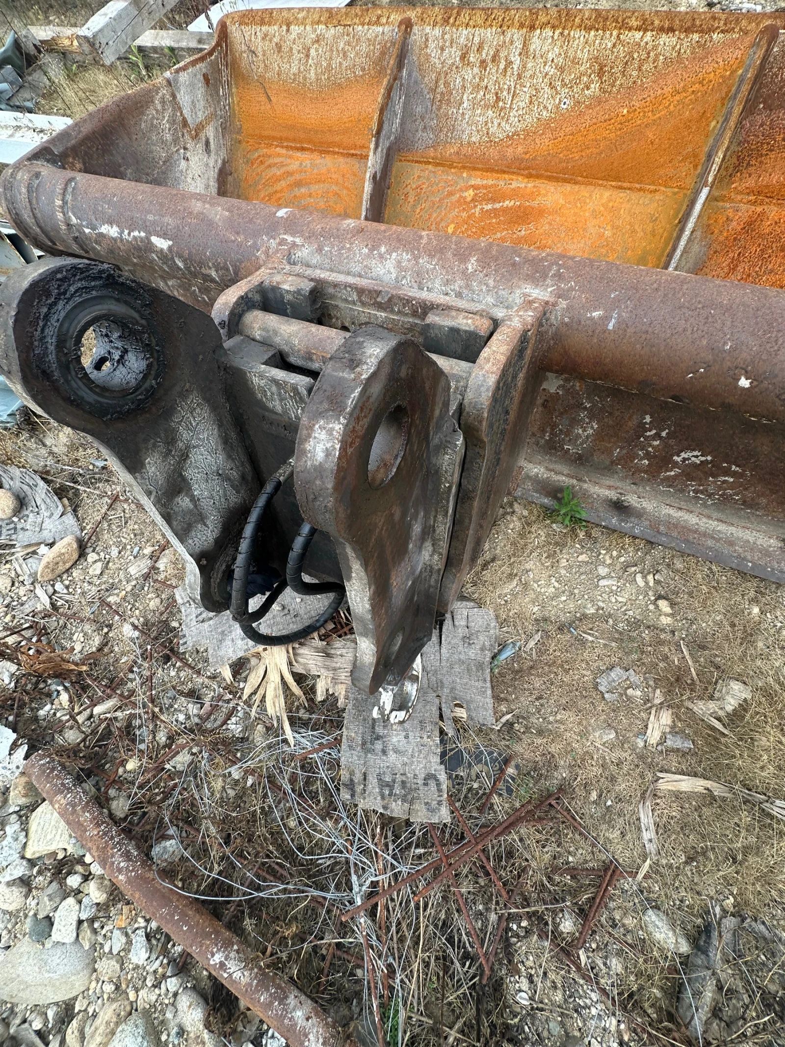 Багер Hyundai 140W-9A, снимка 7 - Индустриална техника - 54885353