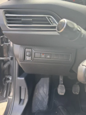 Peugeot 308 1.5 Facelift, снимка 9