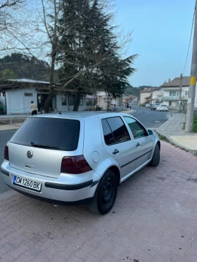     VW Golf 4
