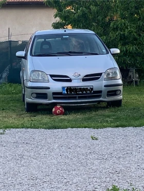  Nissan Almera tino