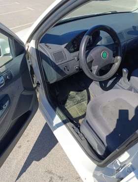 Обява за продажба на Skoda Fabia 1.4 Газ От Бг  ~2 150 лв. - изображение 9 | Auto.bg Обява за продажба на Skoda Fabia 1.4 Газ От Бг  ~2 150 лв. - изображение 9