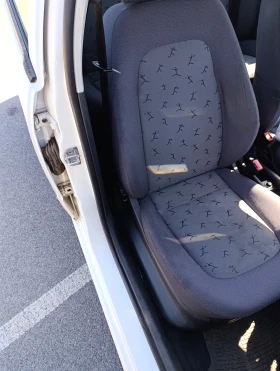 Обява за продажба на Skoda Fabia 1.4 Газ От Бг  ~2 150 лв. - изображение 6 | Auto.bg Обява за продажба на Skoda Fabia 1.4 Газ От Бг  ~2 150 лв. - изображение 6