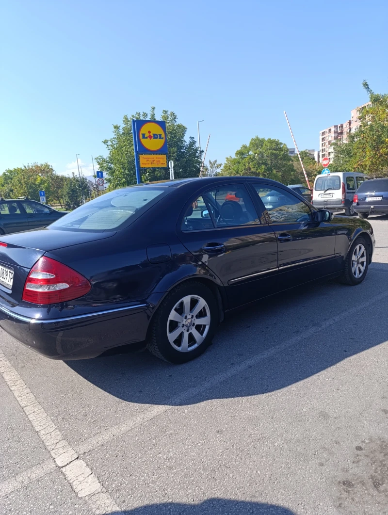 Mercedes-Benz E 240 W211, снимка 2 - Автомобили и джипове - 47410362