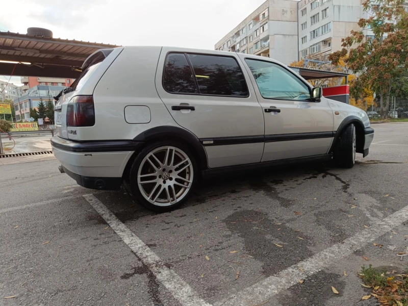 VW Golf 3 GTI Edition, снимка 11 - Автомобили и джипове - 47562158