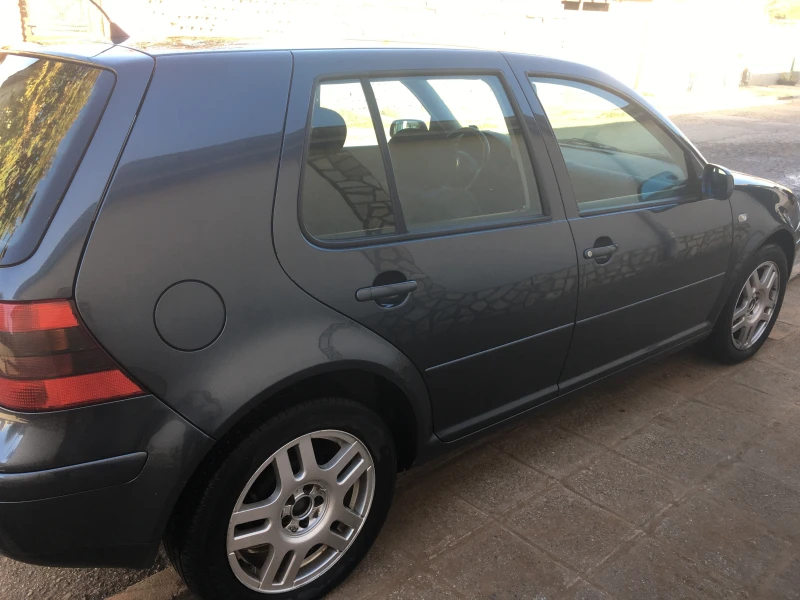 VW Golf 1.9 TDI (110 HP), снимка 4 - Автомобили и джипове - 47735985