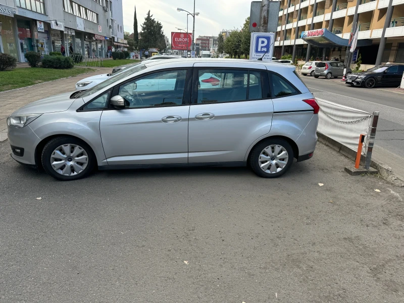 Ford Grand C-Max, снимка 3 - Автомобили и джипове - 48282596