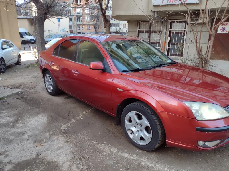 Ford Mondeo Седан, снимка 5 - Автомобили и джипове - 48585605