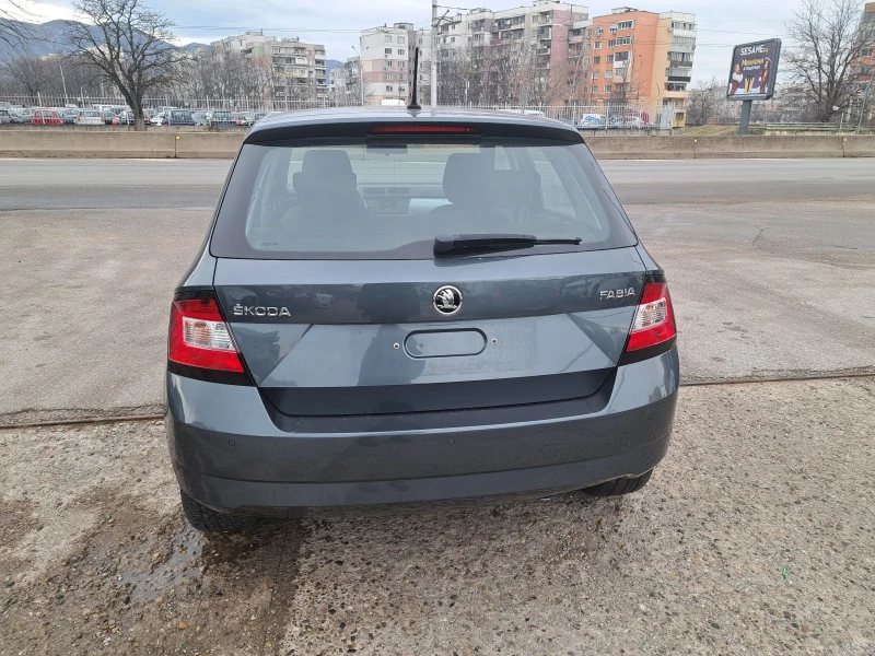 Skoda Fabia, снимка 8 - Автомобили и джипове - 48779225