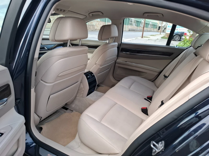 BMW 730 xDrive 258ps., снимка 9 - Автомобили и джипове - 51294673