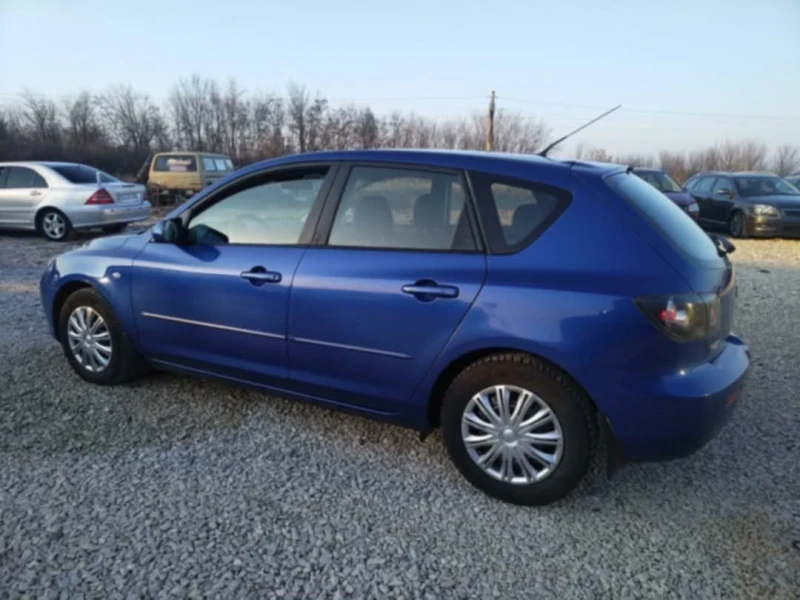 Mazda 3, снимка 2 - Автомобили и джипове - 52454575