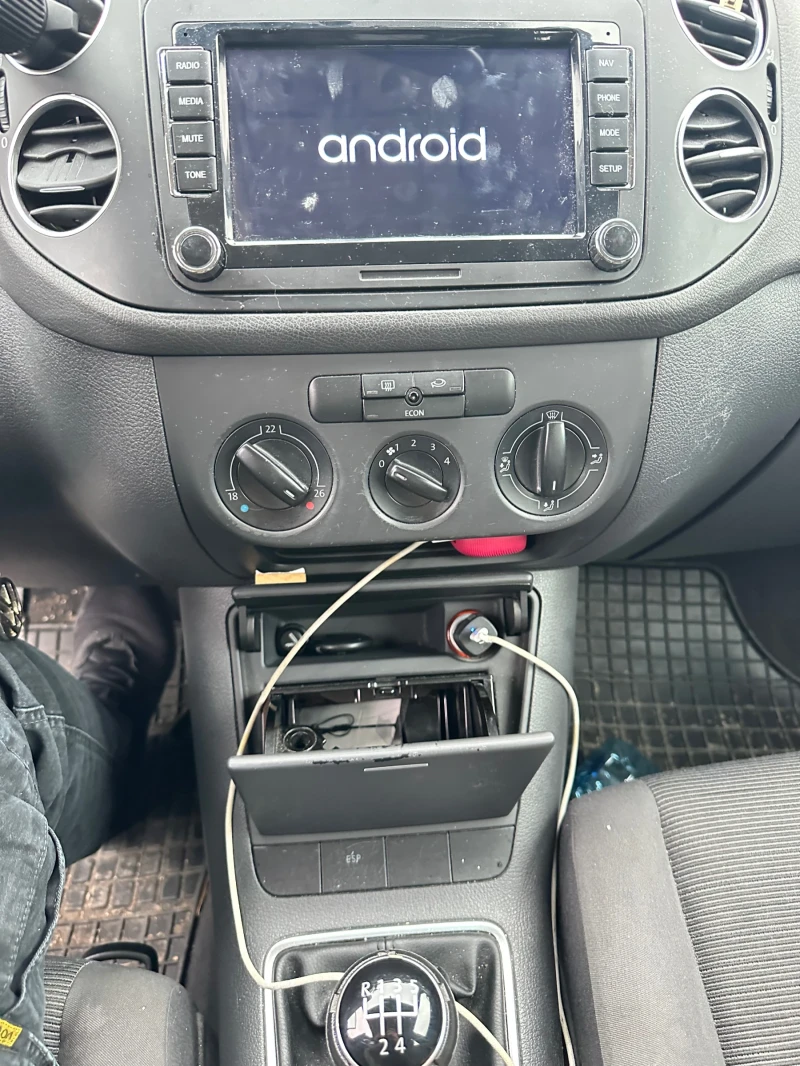 VW Golf Plus 1.4 75hp, снимка 8 - Автомобили и джипове - 52712519