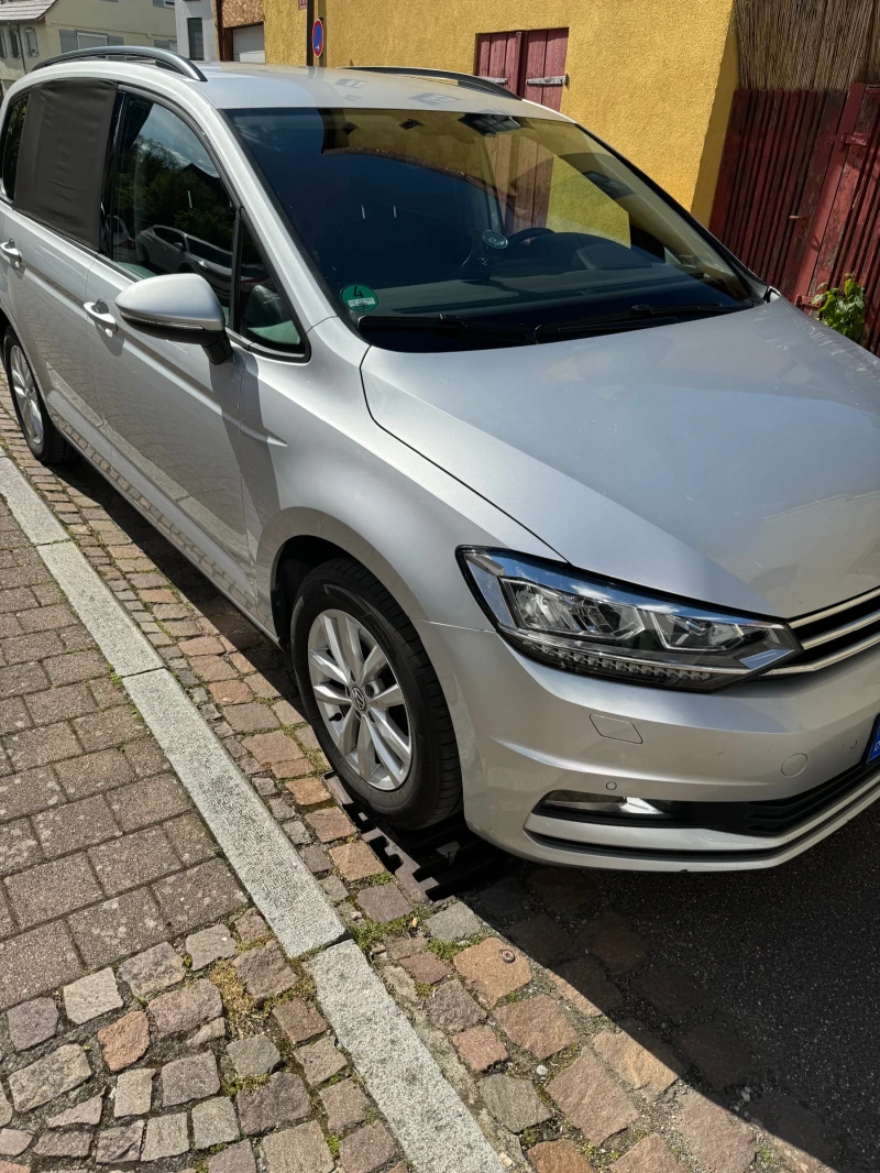 VW Touran, снимка 4 - Автомобили и джипове - 52890167