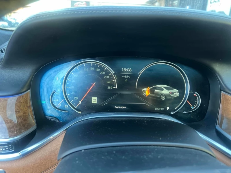 BMW 750 * xDrive * CARFAX * БЕЗ ПЪРВОНАЧАЛНА ВНОСКА, снимка 8 - Автомобили и джипове - 52999036