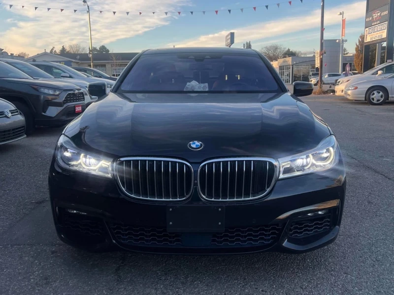 BMW 750 * xDrive * CARFAX * БЕЗ ПЪРВОНАЧАЛНА ВНОСКА, снимка 6 - Автомобили и джипове - 52999036