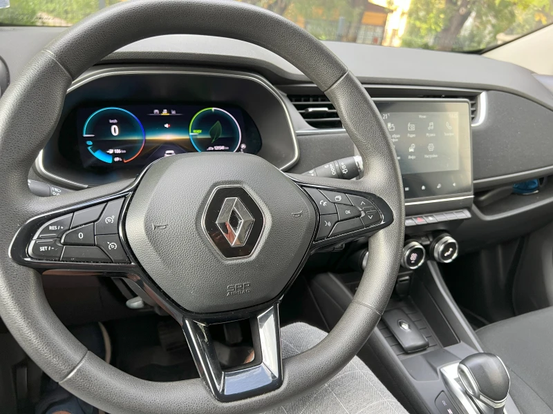 Renault Zoe 2021 | 41kWh | Термопомпа | Гаранционна батерия , снимка 9 - Автомобили и джипове - 53539816