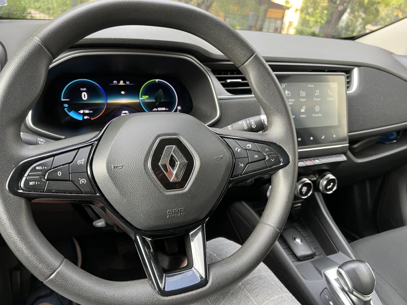 Renault Zoe 2021 | 41kWh | Термопомпа | Гаранционна батерия , снимка 15 - Автомобили и джипове - 53539816