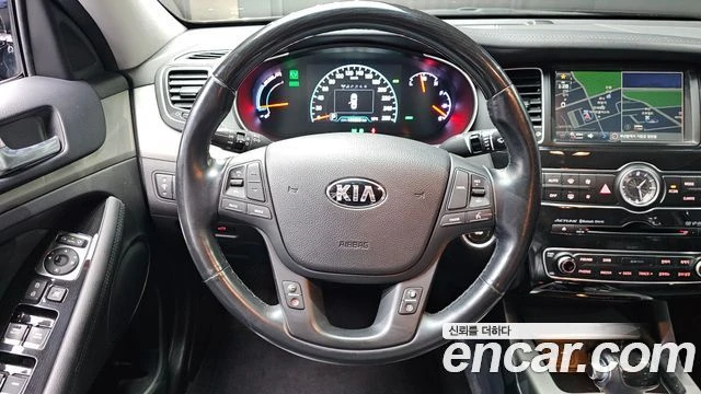 Kia K7, снимка 13 - Автомобили и джипове - 56062881
