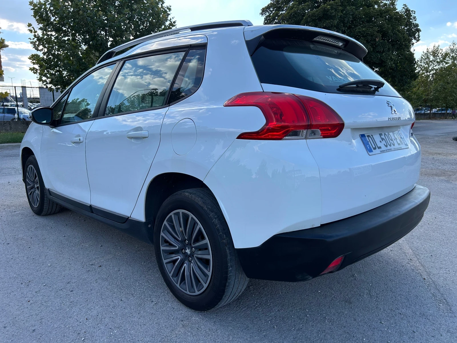 Peugeot 2008 1.2VTi/НАВИГАЦИЯ/ЕURO5B, снимка 8 - Автомобили и джипове - 41856158