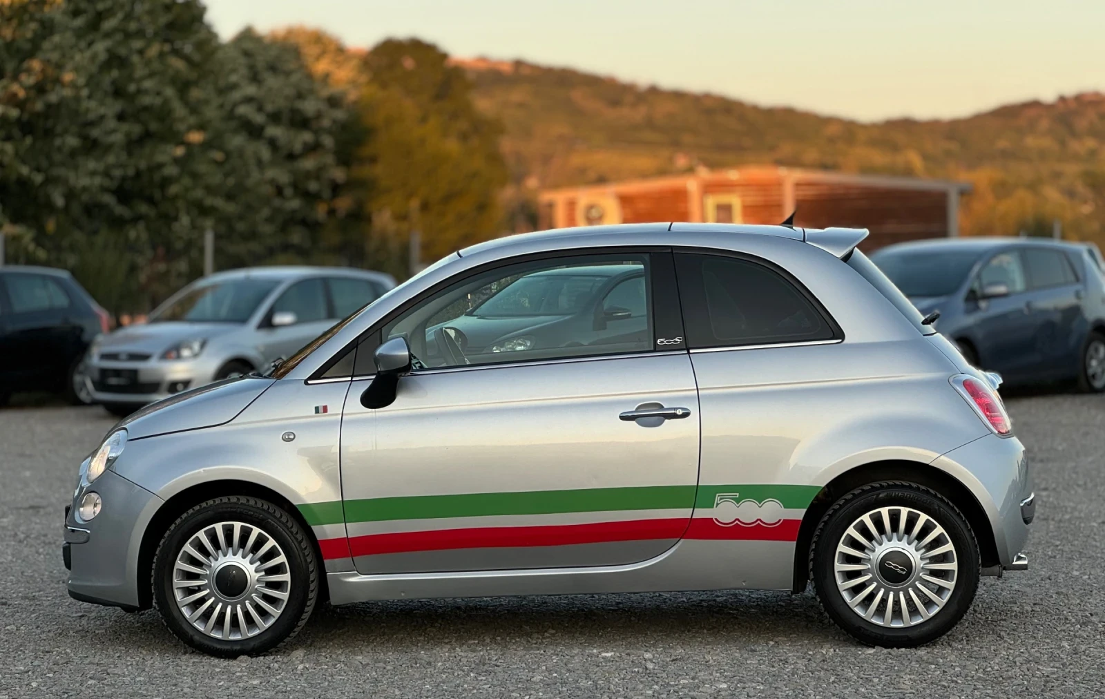 Fiat 500 1.2i 69к.с * Панорама* * Климатик*  - изображение 7