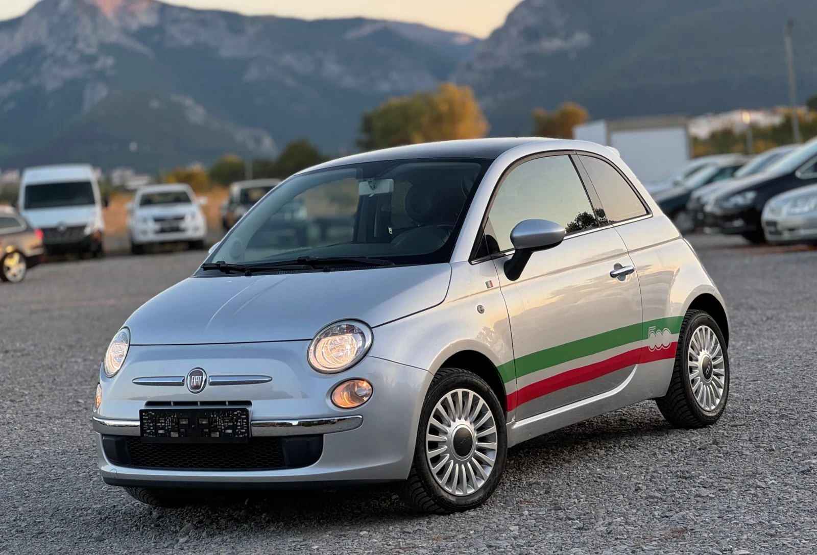 Fiat 500 1.2i 69к.с * Панорама* * Климатик*  - изображение 3