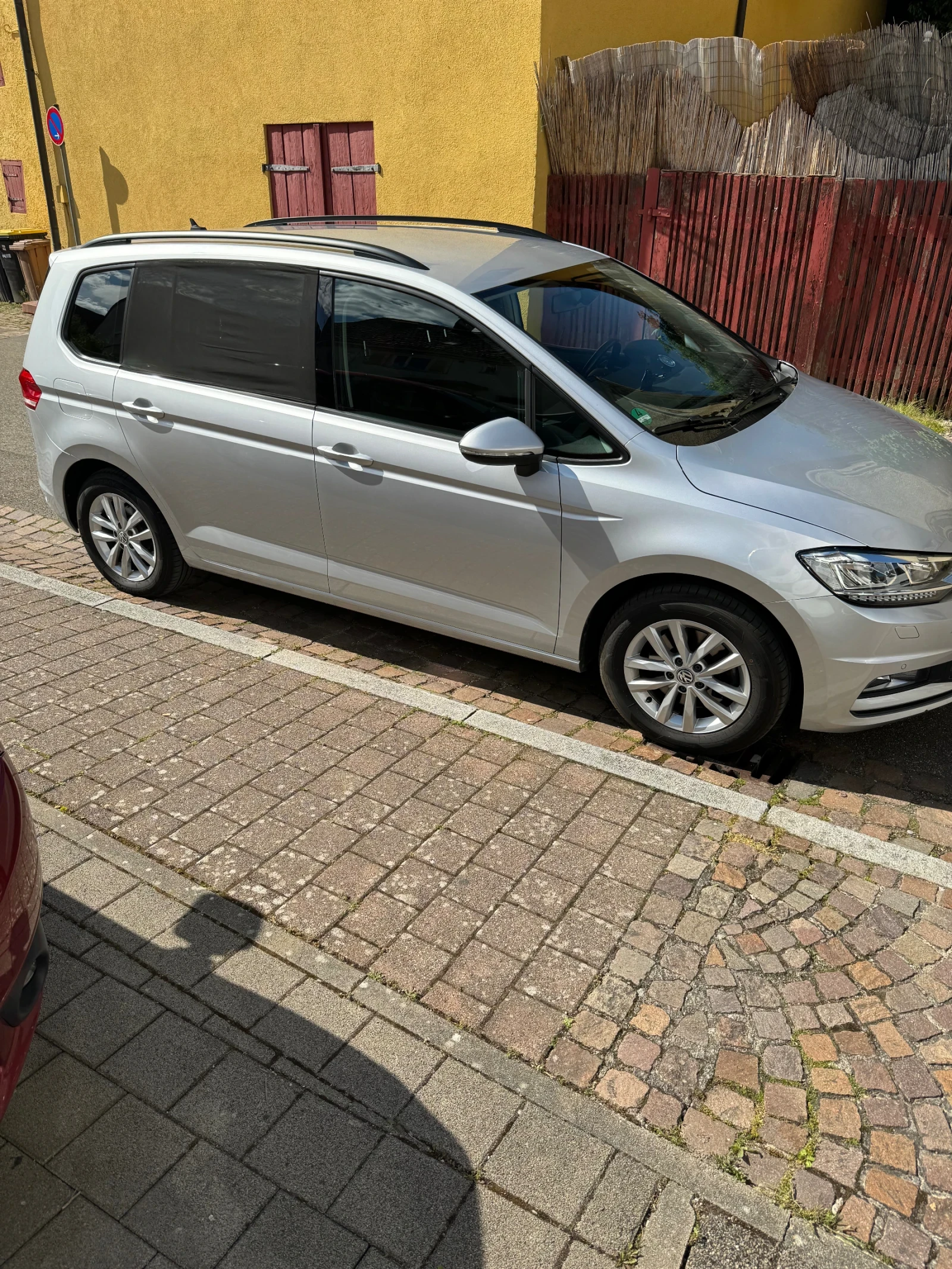 VW Touran  - изображение 2