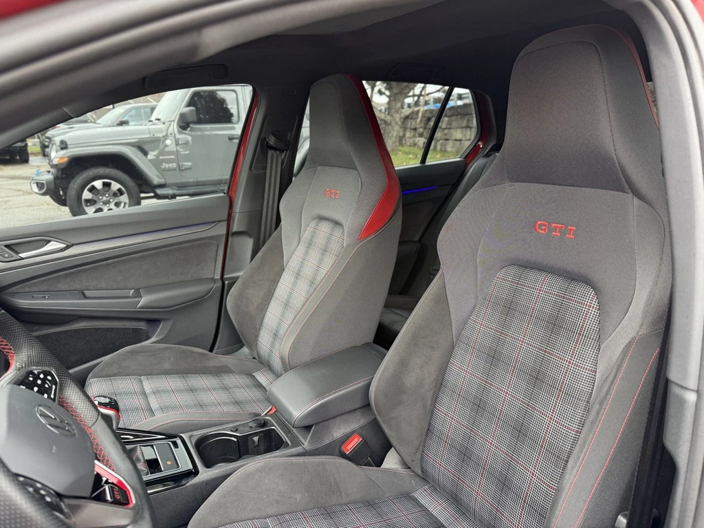 VW Golf GTI Performance Manual | NAVIGATION | LANE KEEP |  | Mobile.bg � ����������� 12