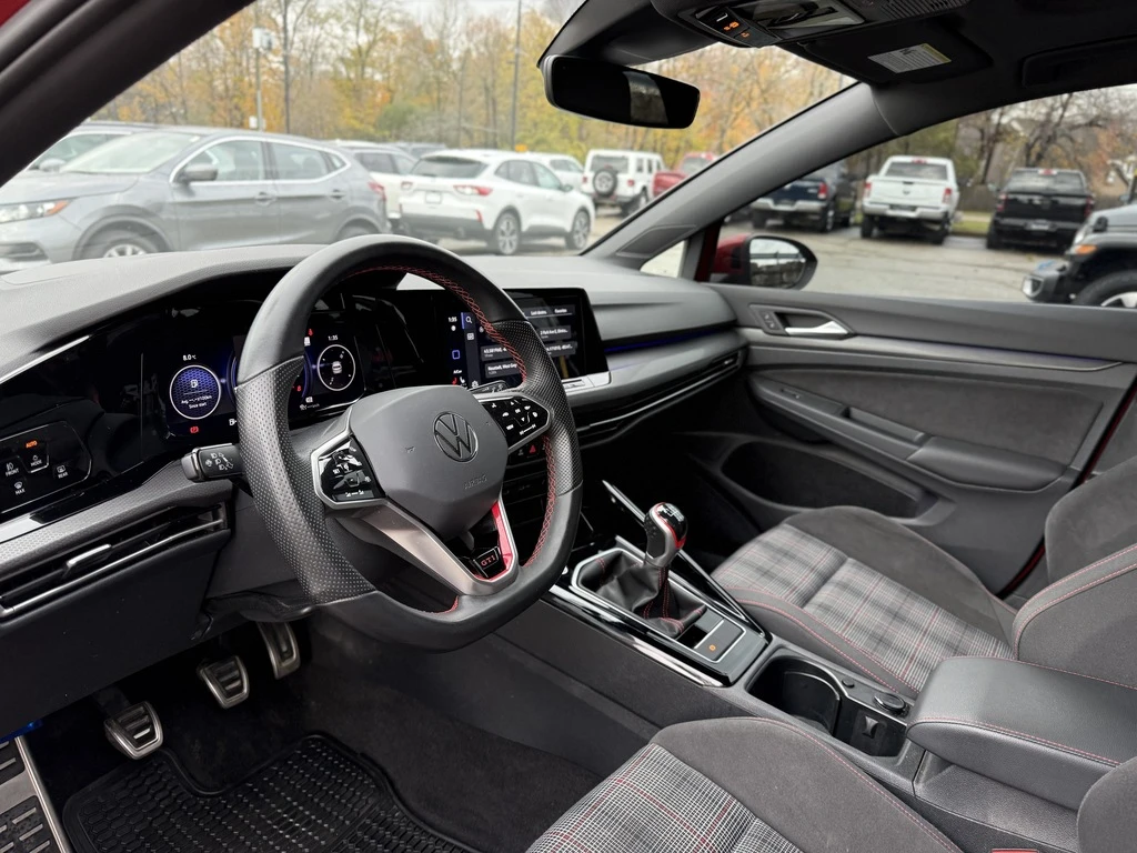 VW Golf GTI Performance Manual | NAVIGATION | LANE KEEP |  | Mobile.bg � ����������� 11
