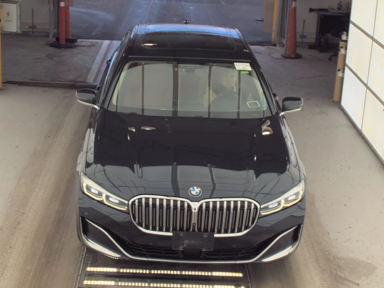 BMW 750 XDRIVE* HARMON* KARDON* LASER* , снимка 7 - Автомобили и джипове - 53721092