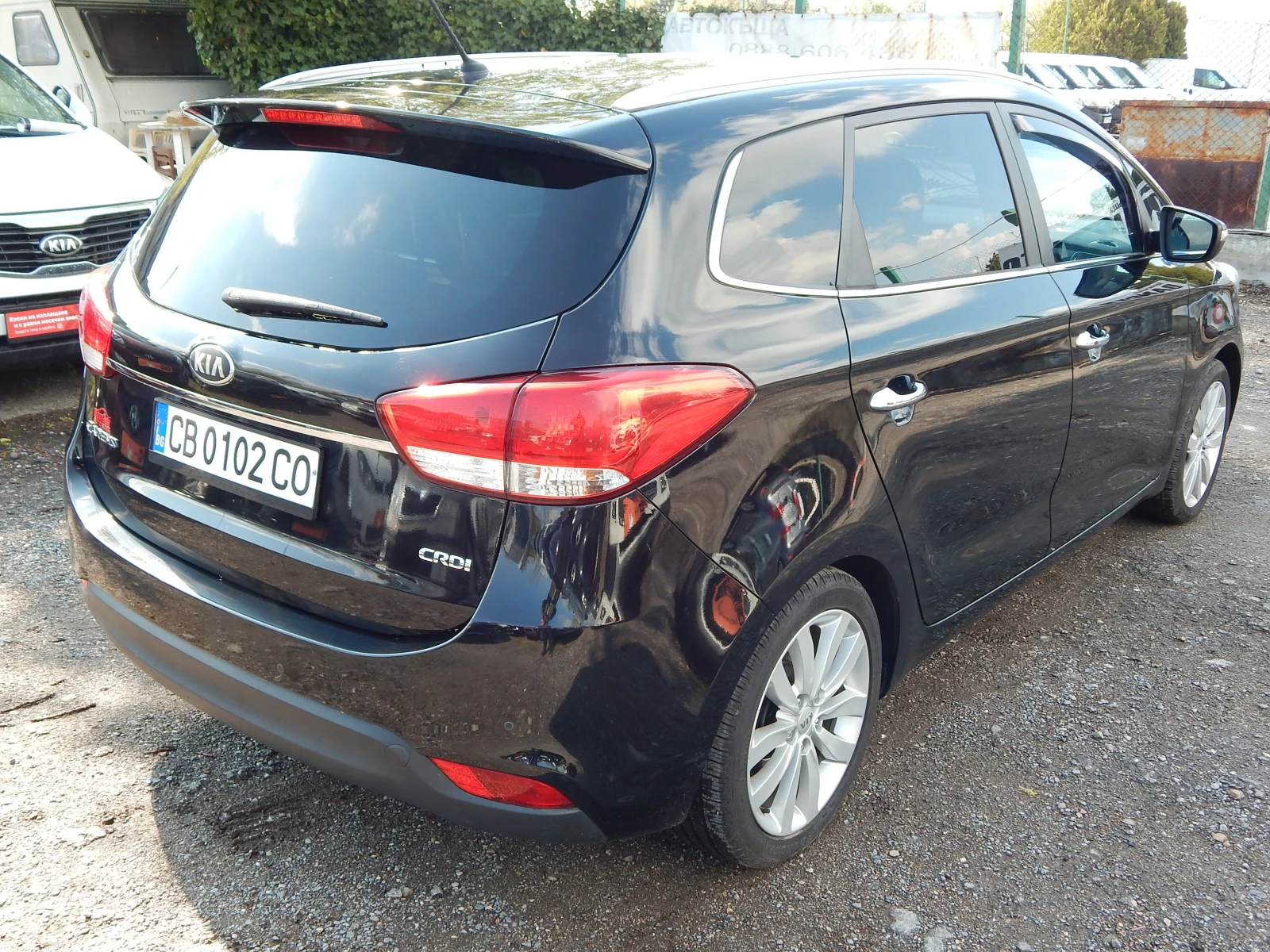 Kia Carens 1.7CRDI* КАМЕРА* 7м.* ЕВРО5Б* , снимка 4 - Автомобили и джипове - 54237559