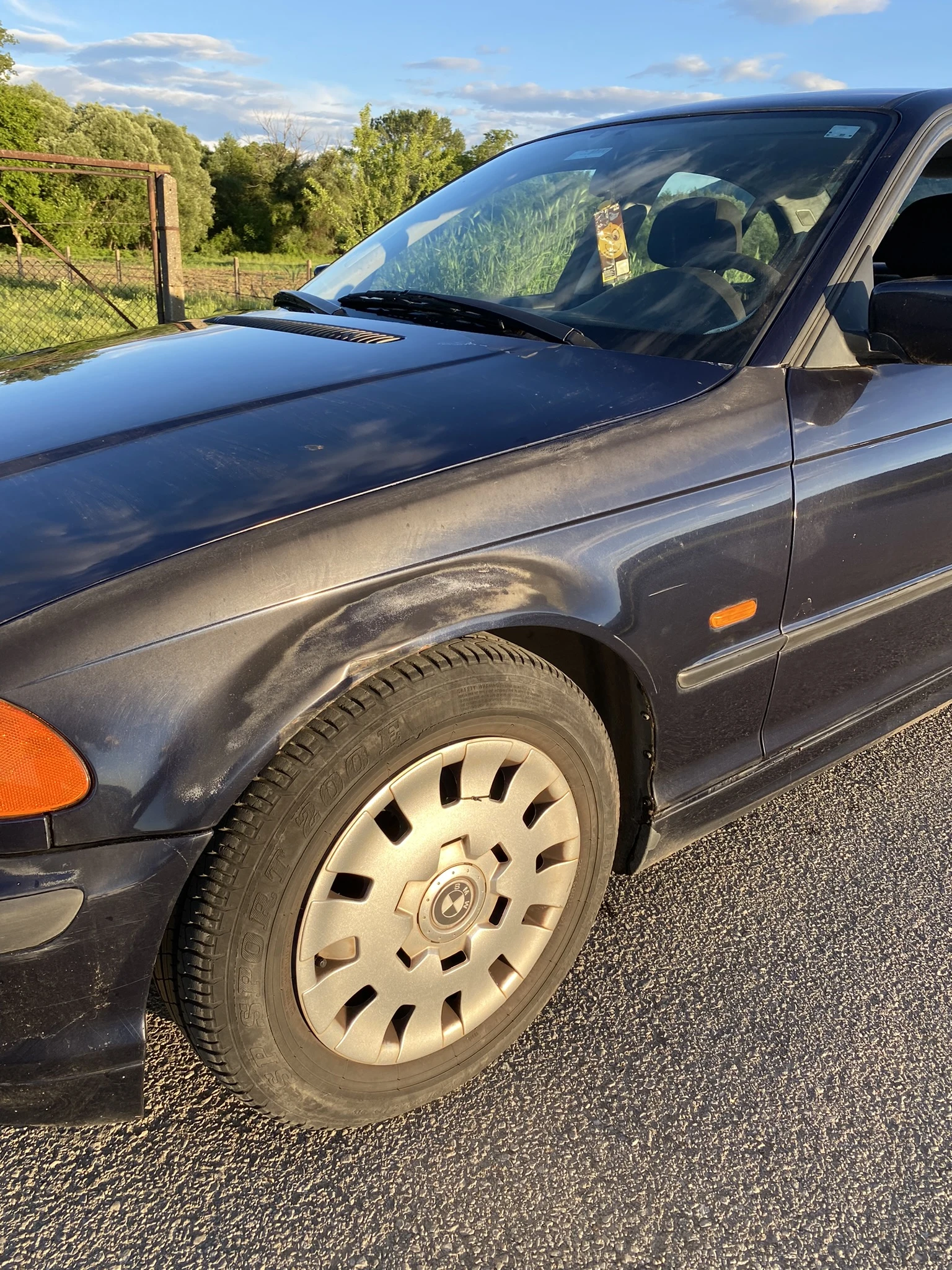 BMW 318 1.9 i, снимка 4 - Автомобили и джипове - 54243066