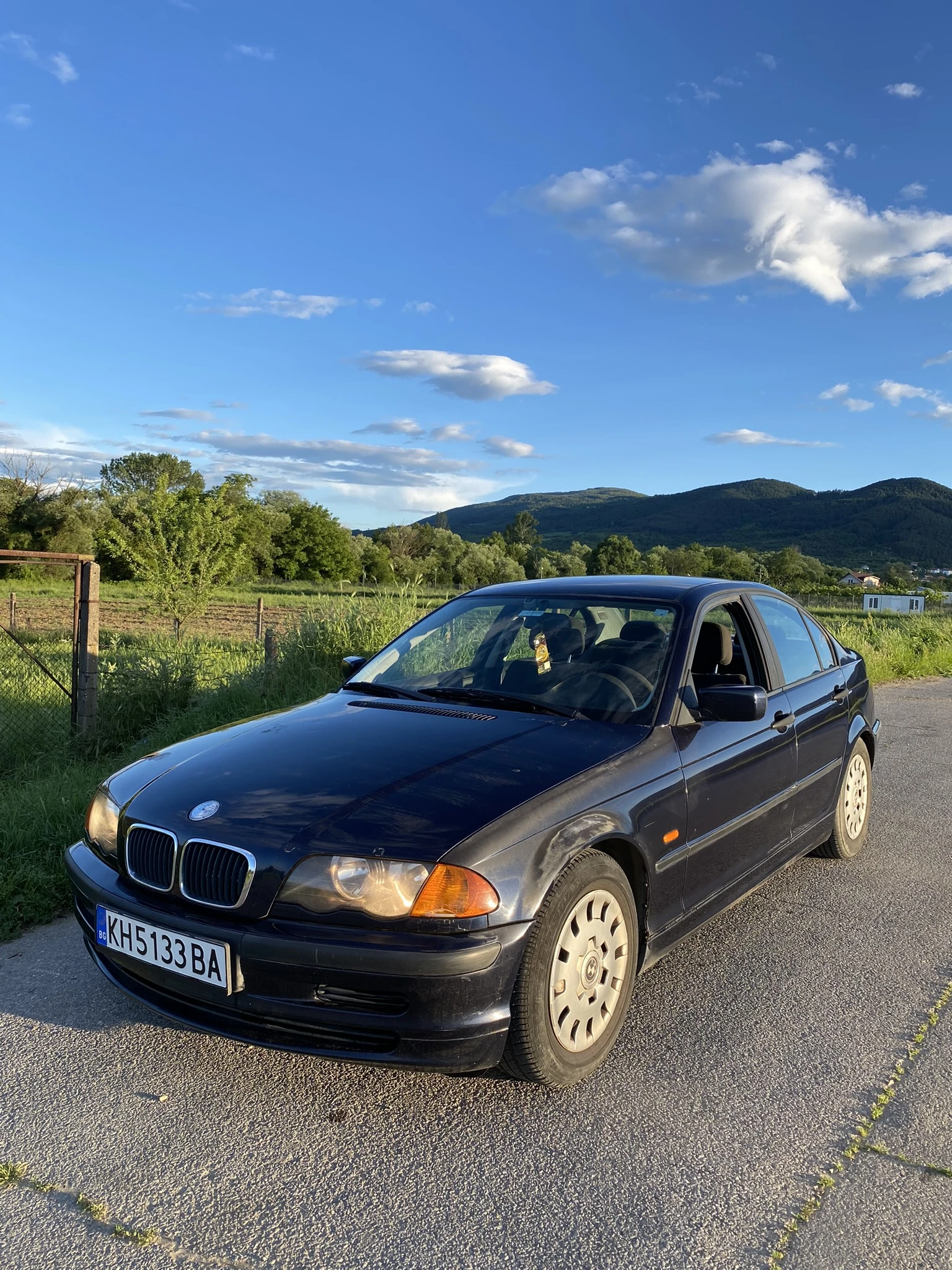 BMW 318 1.9 i, снимка 3 - Автомобили и джипове - 54243066