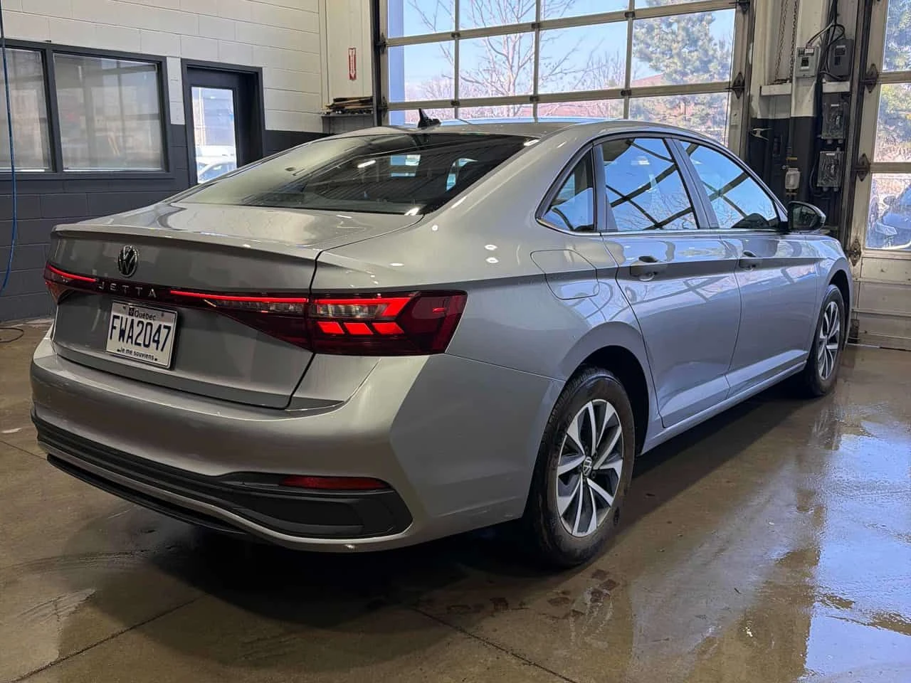 VW Jetta * Trendline * 2 ����� * �������� * NAVI | Mobile.bg � ����������� 12