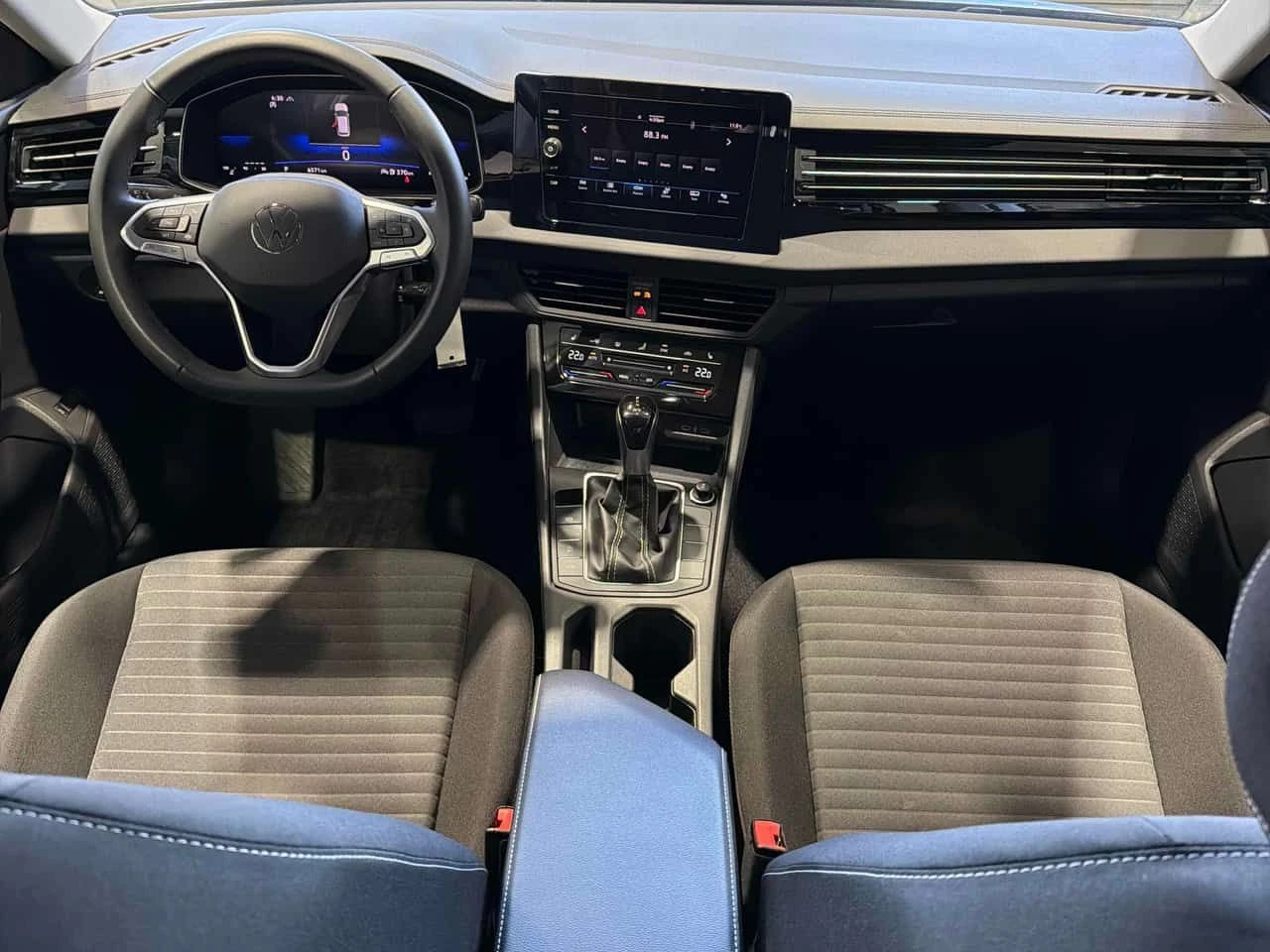 VW Jetta * Trendline * 2 ����� * �������� * NAVI | Mobile.bg � ����������� 13