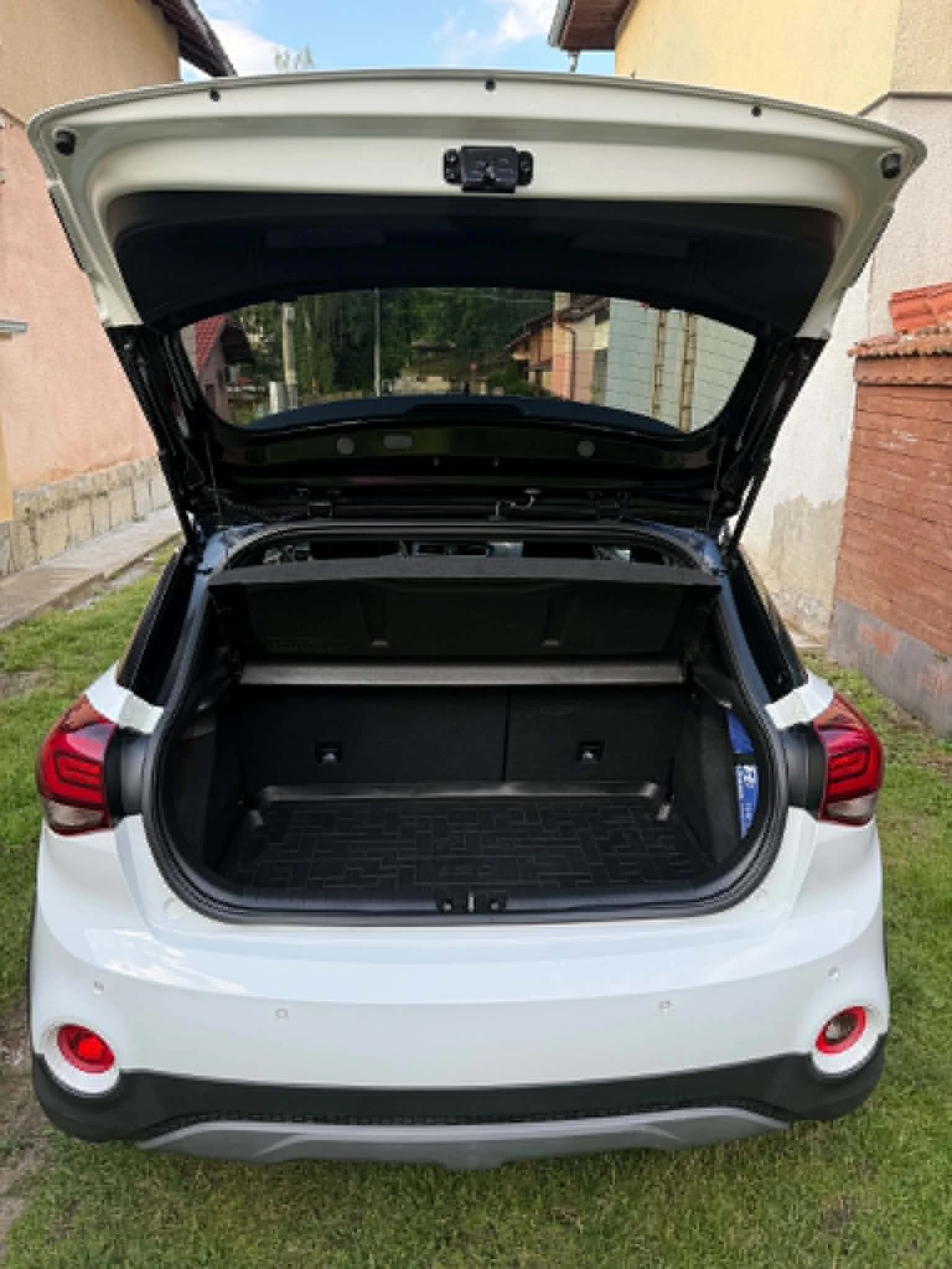 Hyundai I20 Active 1.0 TurboGDi, снимка 6 - Автомобили и джипове - 54821002