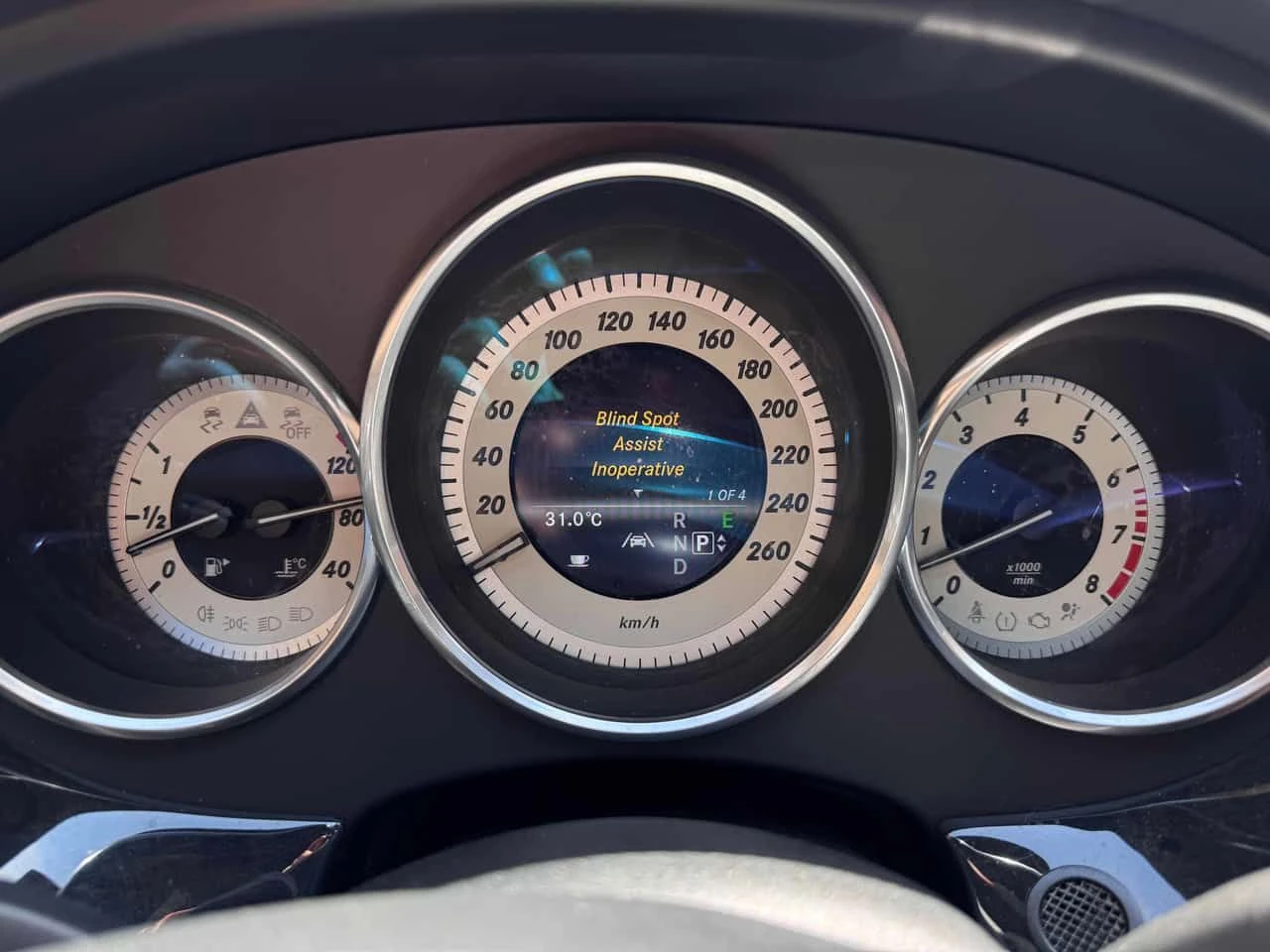 Mercedes-Benz CLS 550 * CARFAX * ЦЕНА ДО БГ, снимка 12 - Автомобили и джипове - 54883602
