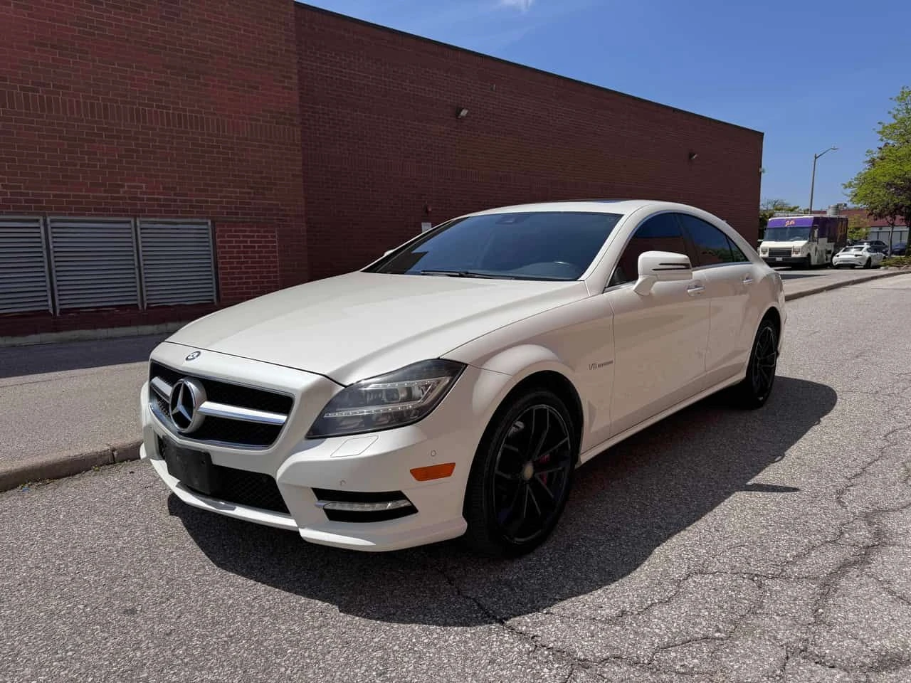 Mercedes-Benz CLS 550 * CARFAX * ЦЕНА ДО БГ, снимка 3 - Автомобили и джипове - 54883602