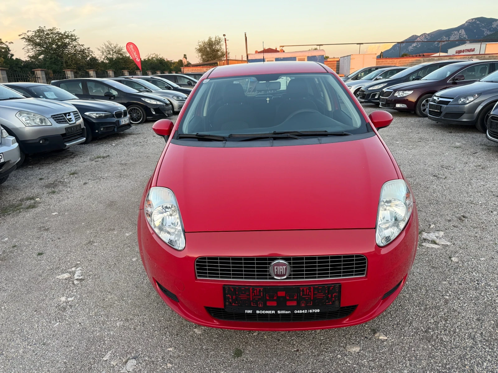Fiat Punto 1.4 I 75 к.с. ЧИСТО НОВ, снимка 3 - Автомобили и джипове - 55052366