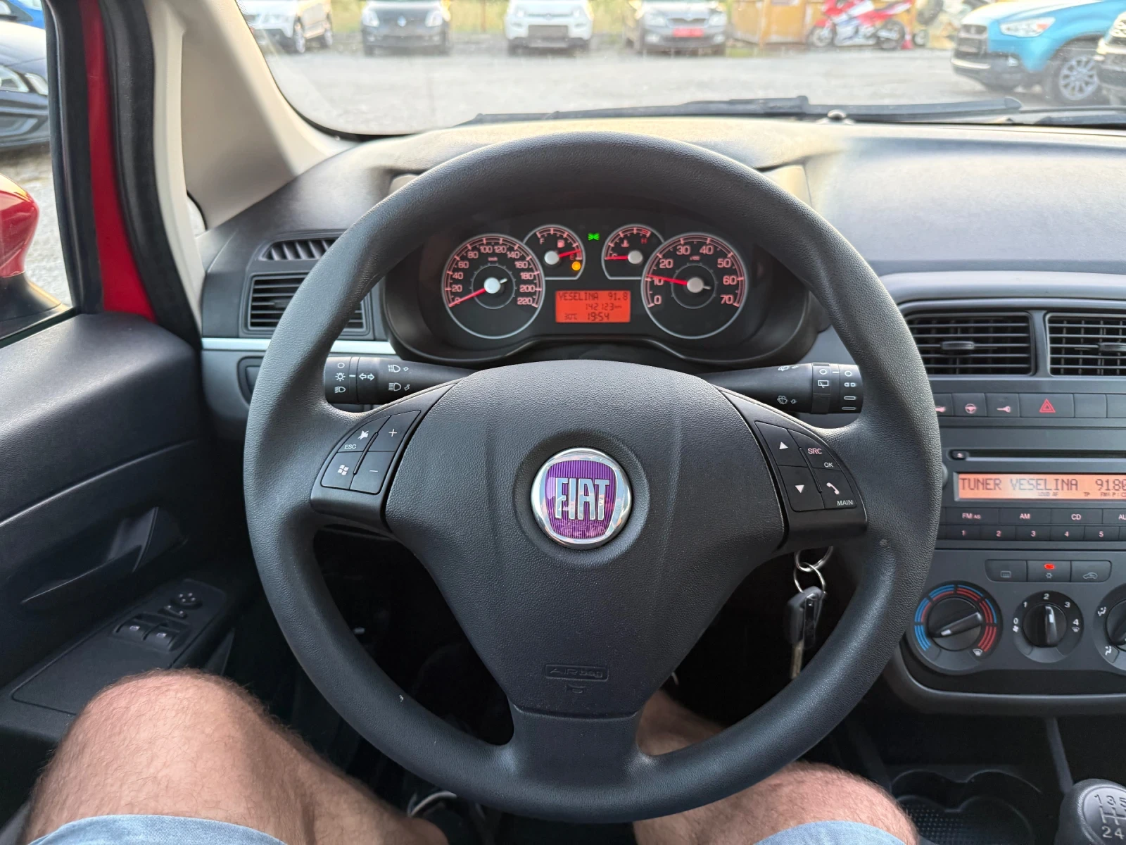 Fiat Punto 1.4 I 75 к.с. ЧИСТО НОВ, снимка 14 - Автомобили и джипове - 55052366