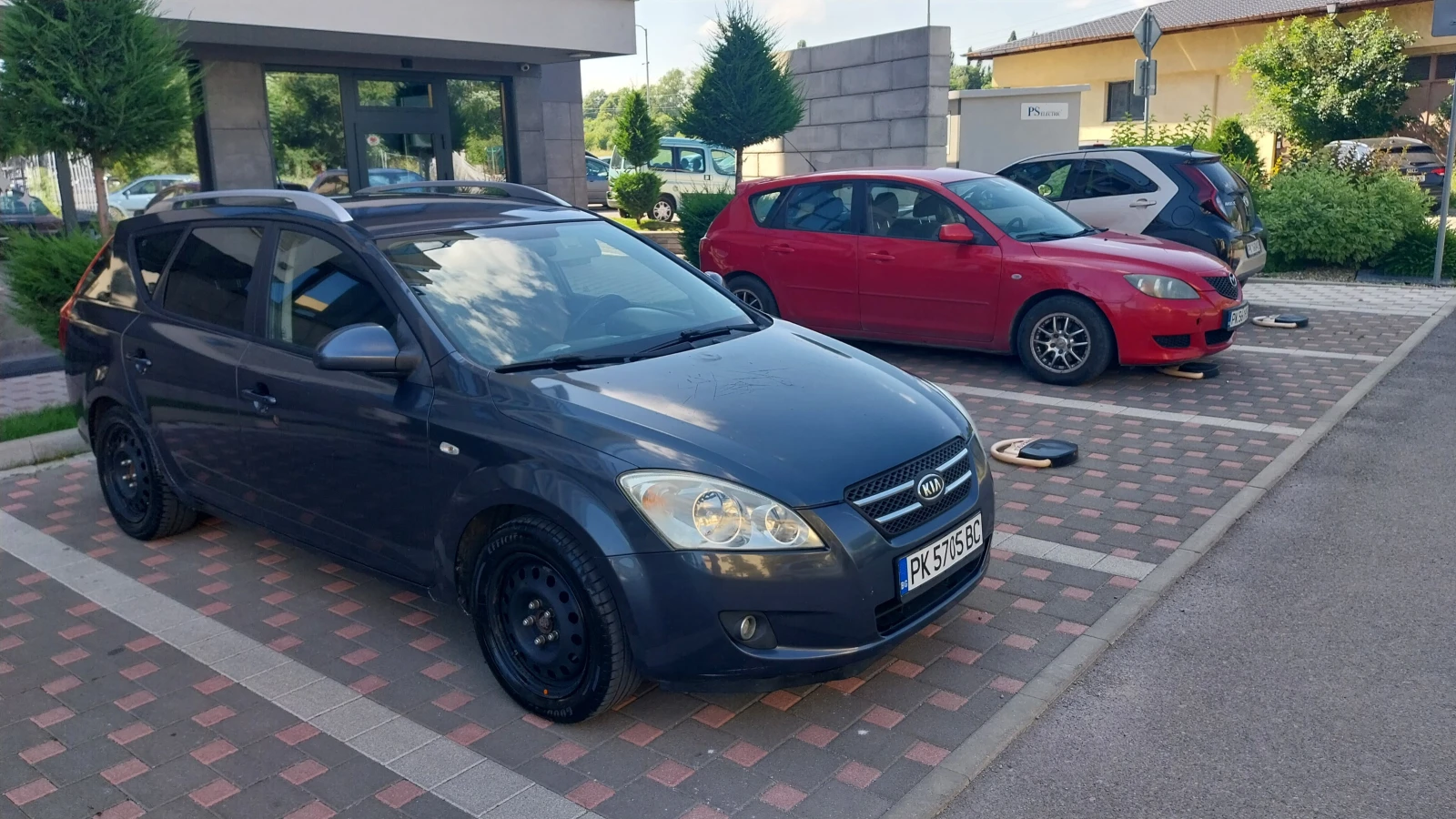 Kia Ceed 1.6CRDI, снимка 2 - Автомобили и джипове - 55075321